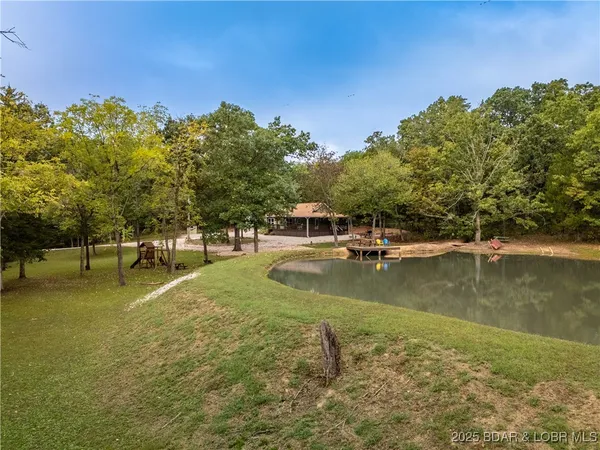 $395,000 | 36 Country Lane, Eldon, MO 65026