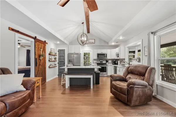 $395,000 | 36 Country Lane, Eldon, MO 65026