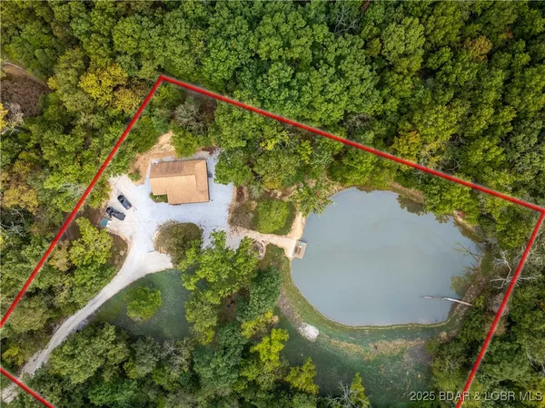 $395,000 | 36 Country Lane, Eldon, MO 65026