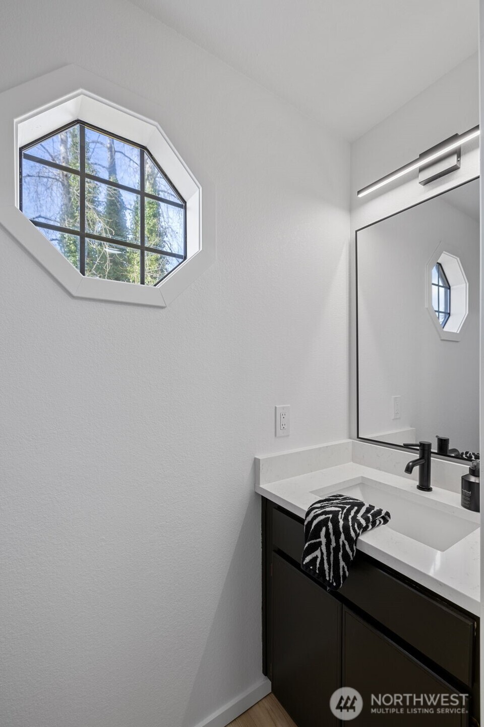 610 East Lake Stevens Road, Unit 101 Lake Stevens, WA 98258 - Photo 14 of 40