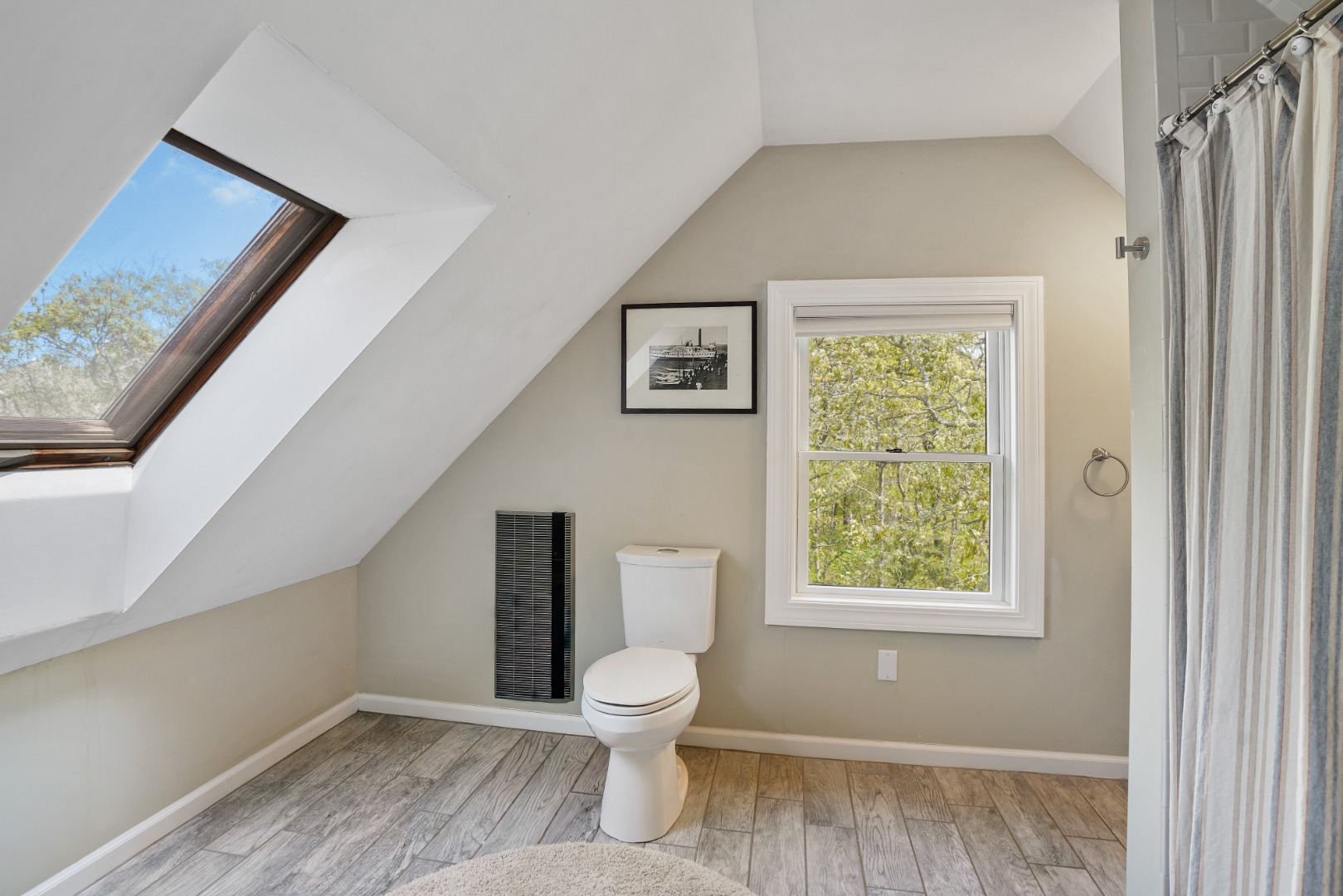 10 North Bog Road Edgartown, MA 02539 - Photo 32 of 37 3rd floor full bath