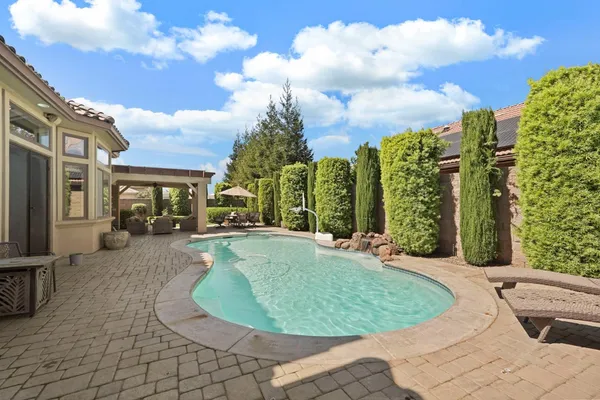 $1,659,000 | 181 West Willow Wood Drive, Woodbridge, CA 95258