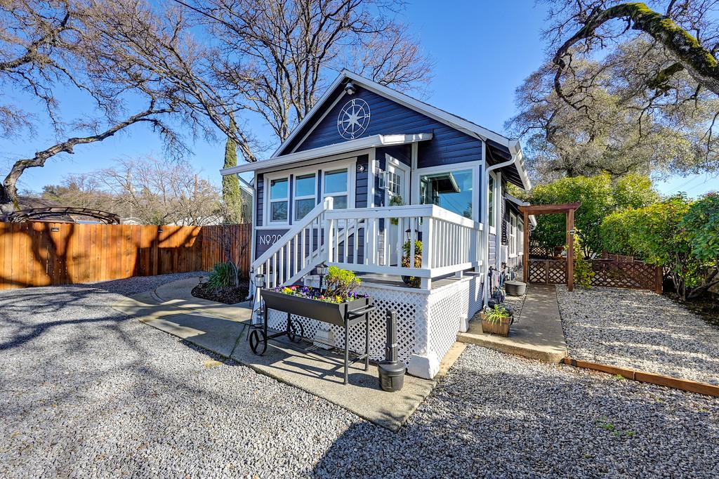 200 Channel Hill Road Auburn, CA 95603 - Photo 5 of 47