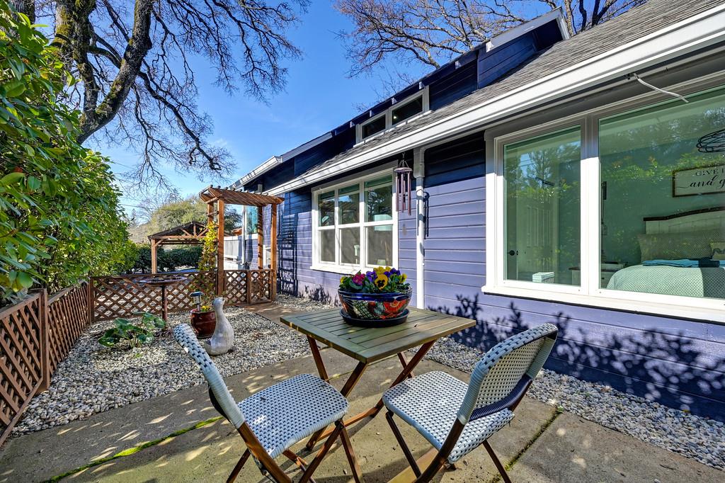 200 Channel Hill Road Auburn, CA 95603 - Photo 9 of 47