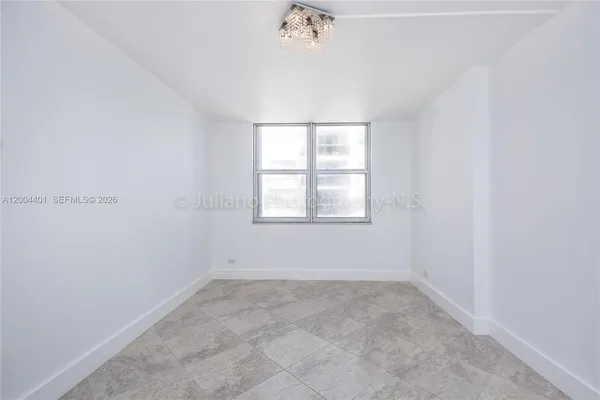 $3,300 | 6039 Collins Avenue, Unit 1415, Miami Beach, FL 33140