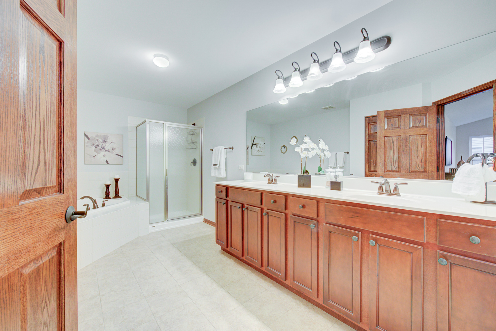 722 Oak Hollow Road, Unit 722 Crystal Lake, IL 60014 - Photo 17 of 31