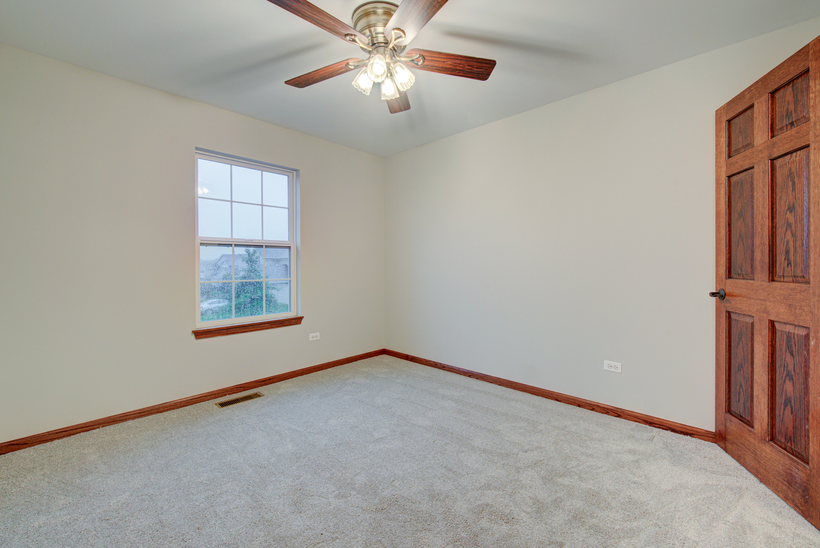 722 Oak Hollow Road, Unit 722 Crystal Lake, IL 60014 - Photo 19 of 31