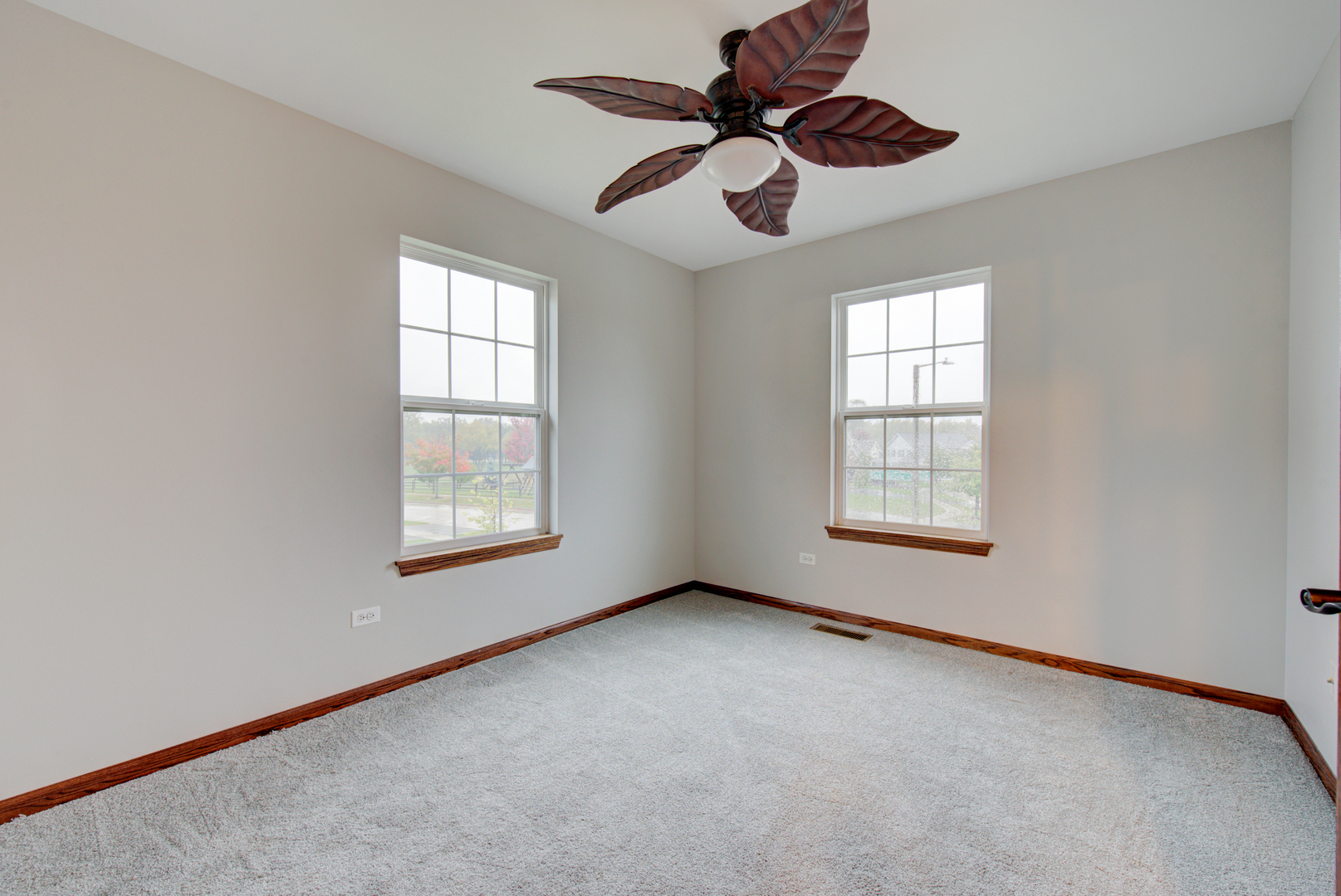 722 Oak Hollow Road, Unit 722 Crystal Lake, IL 60014 - Photo 21 of 31