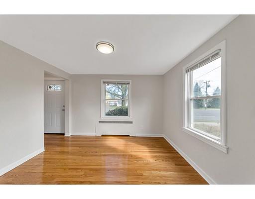 1179 Sumner Avenue Springfield, MA 01118 - Photo 6 of 26 Gallery Image 6