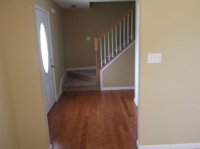 7709 Applecross Road Corryton, TN 37721 - Photo 11 of 17 Foyer