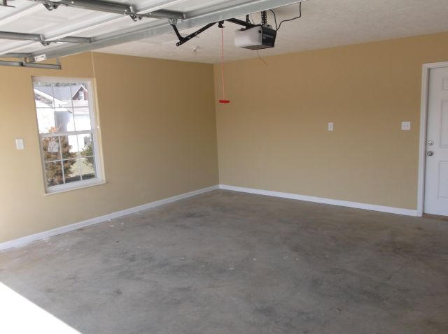7709 Applecross Road Corryton, TN 37721 - Photo 9 of 17 Huge Garage-1