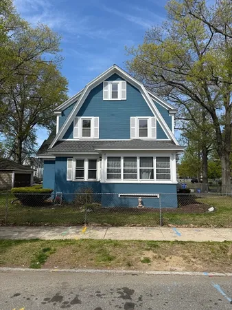 $274,900 | 21 Westford Circle, Springfield, MA 01109