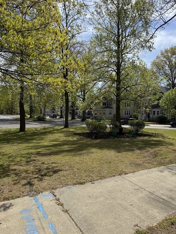21 Westford Circle Springfield, MA 01109 - Photo 28 of 29