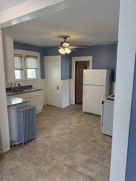 21 Westford Circle Springfield, MA 01109 - Photo 6 of 29