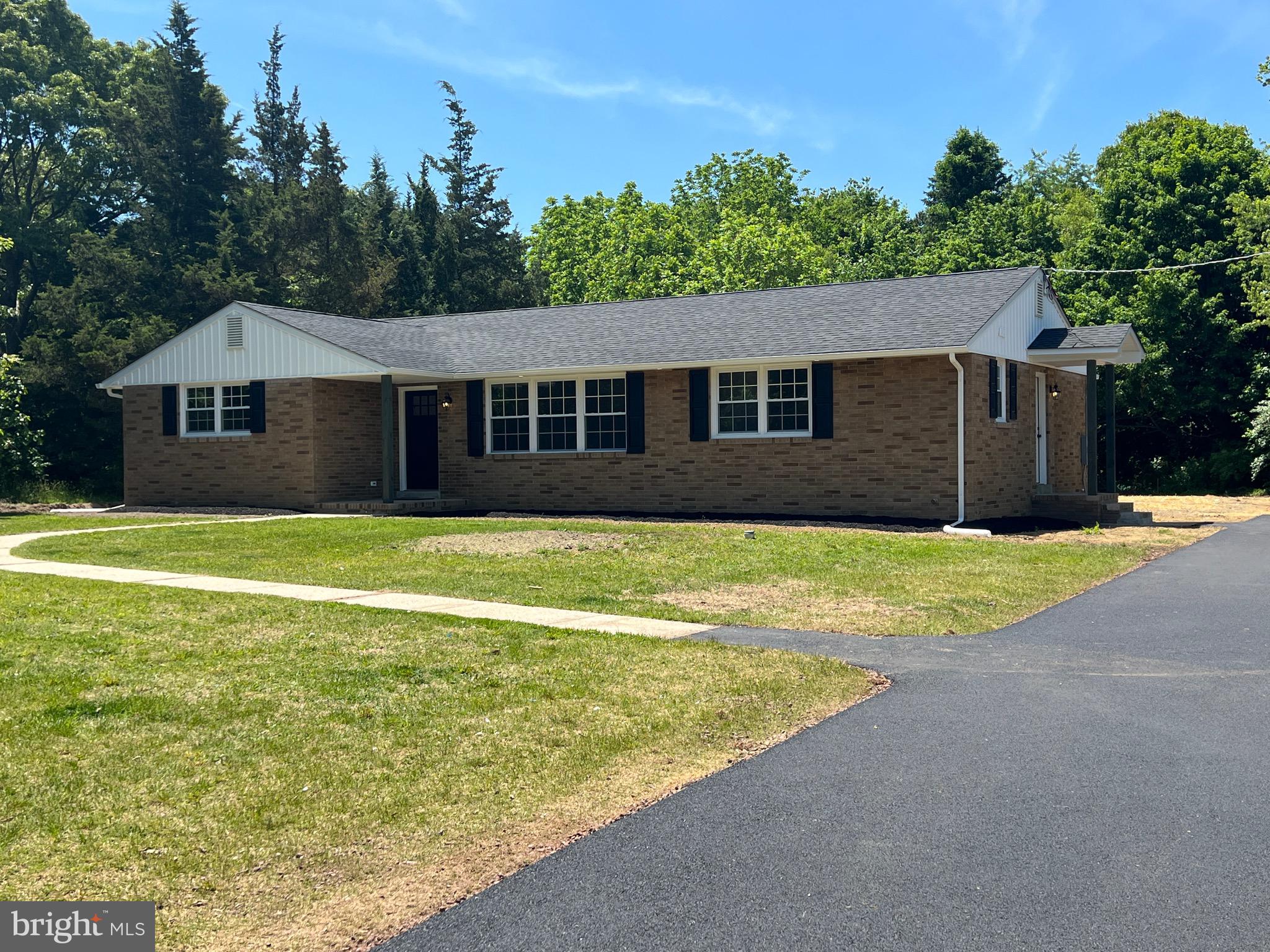 711 Rosedale Lane Hammonton, NJ 08037 - Photo 5 of 27