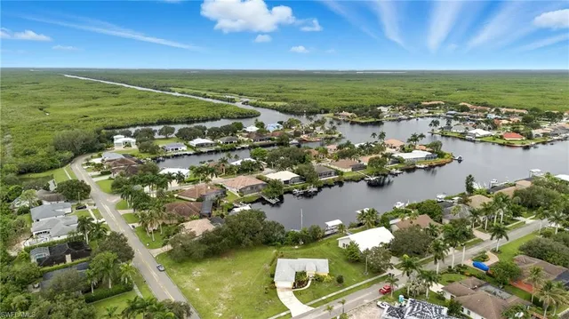 $1,000,000 | 176 Venus Cay, Naples, FL 34114
