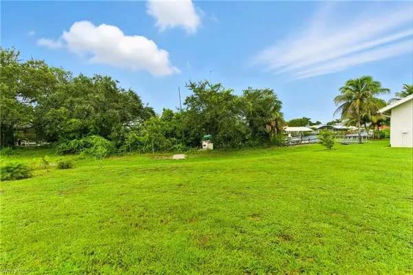 $925,000 | 176 Venus Cay, Naples, FL 34114
