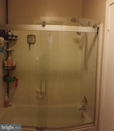 $2,100 | 18745 Pier Point Place, Montgomery Village, MD 20886