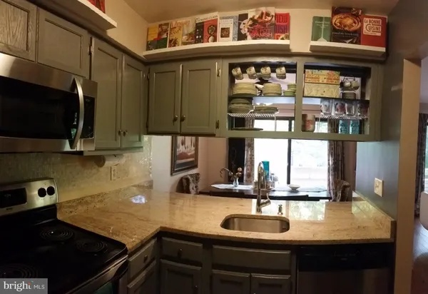 $2,100 | 18745 Pier Point Place, Montgomery Village, MD 20886