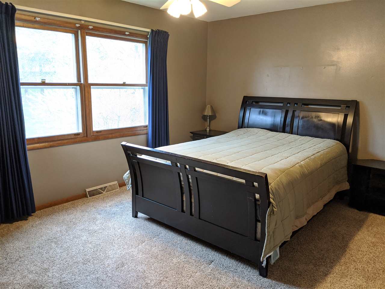 1807 North Ridge Drive Freeport, IL 61032 - Photo 15 of 36 Gallery Image 15