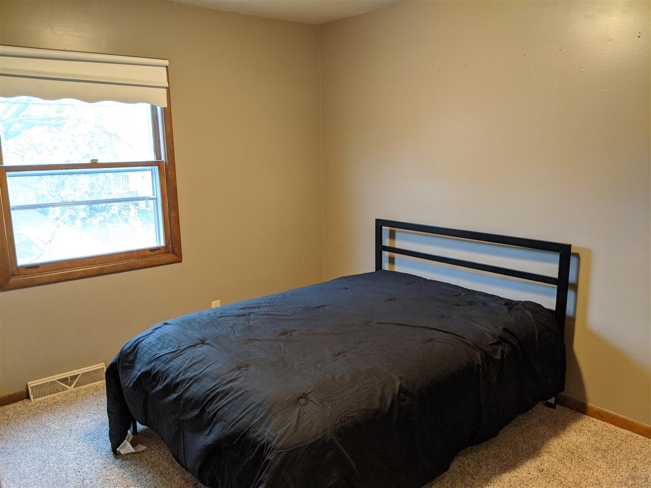 1807 North Ridge Drive Freeport, IL 61032 - Photo 22 of 36 Gallery Image 22