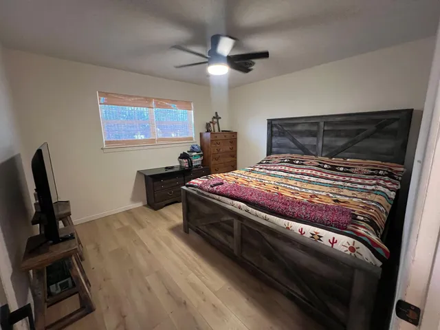 $165,000 | 1005 Northeast 1st Street, Earth, TX 79031