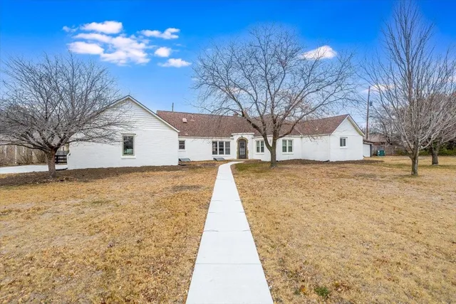 $399,900 | 14 Sequoia Street, Wichita, KS 67206