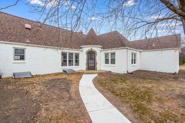 $399,900 | 14 Sequoia Street, Wichita, KS 67206