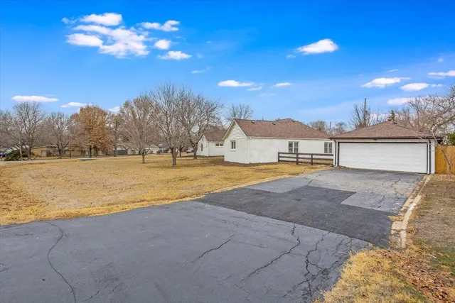 $399,900 | 14 Sequoia Street, Wichita, KS 67206