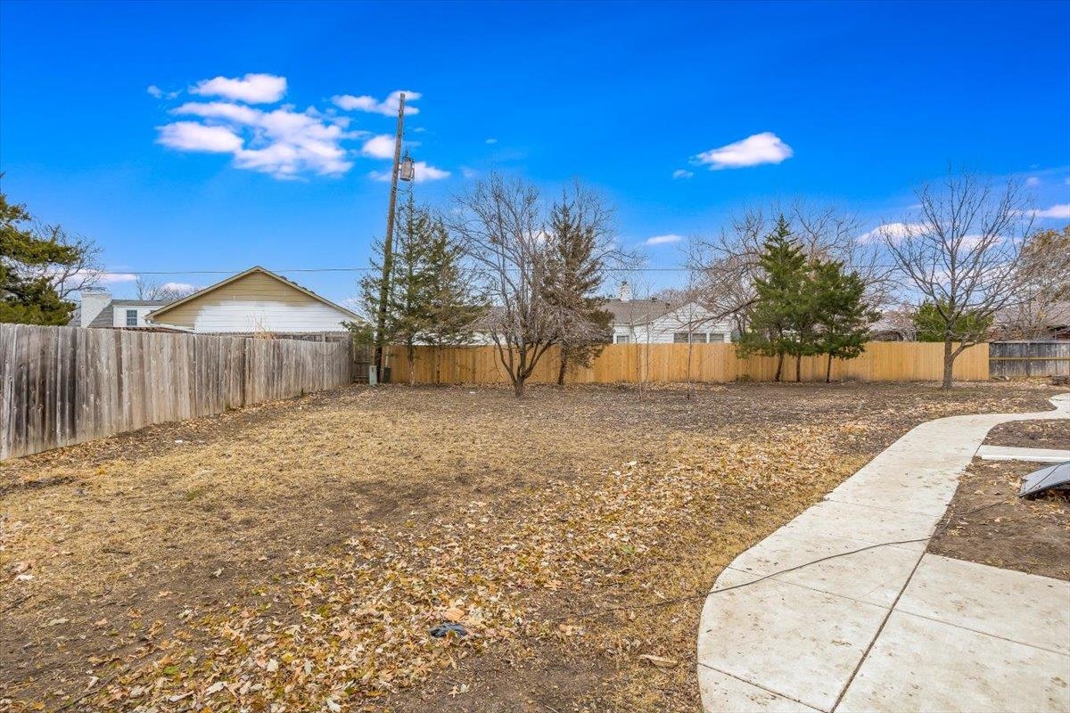 14 Sequoia Street Wichita, KS 67206 - Photo 26 of 28