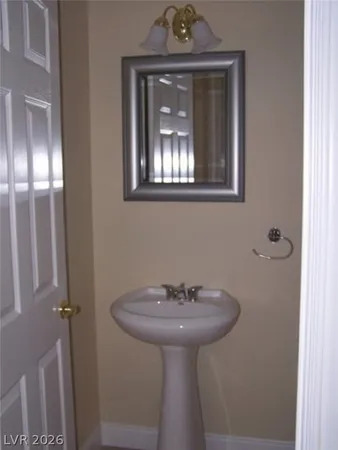 $2,595 | 10866 Dornoch Castle Street, Las Vegas, NV 89141