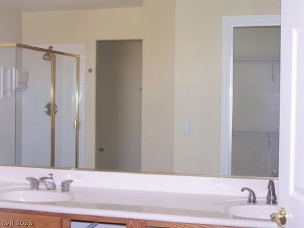 $2,595 | 10866 Dornoch Castle Street, Las Vegas, NV 89141