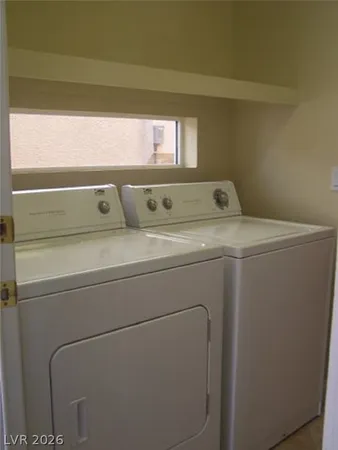 $2,595 | 10866 Dornoch Castle Street, Las Vegas, NV 89141