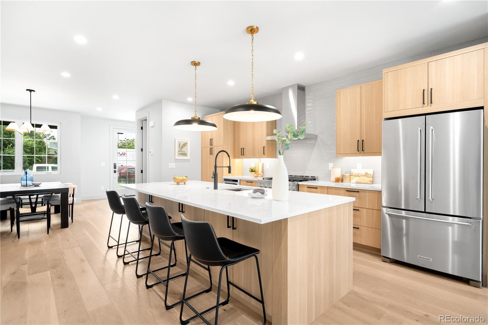 1569 Vrain Street Denver, CO 80204 - Photo 10 of 38