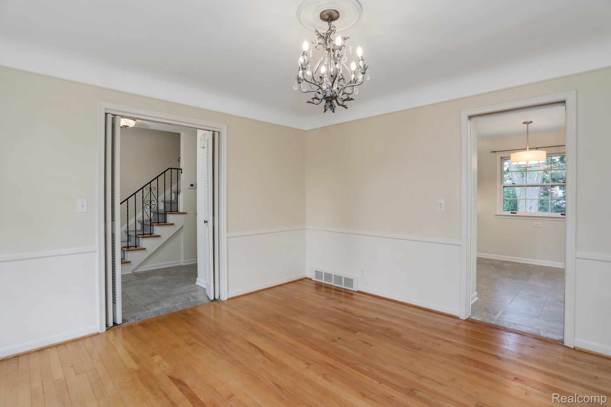 4259 Wendell Road West Bloomfield, MI 48323 - Photo 14 of 39 13.jpg