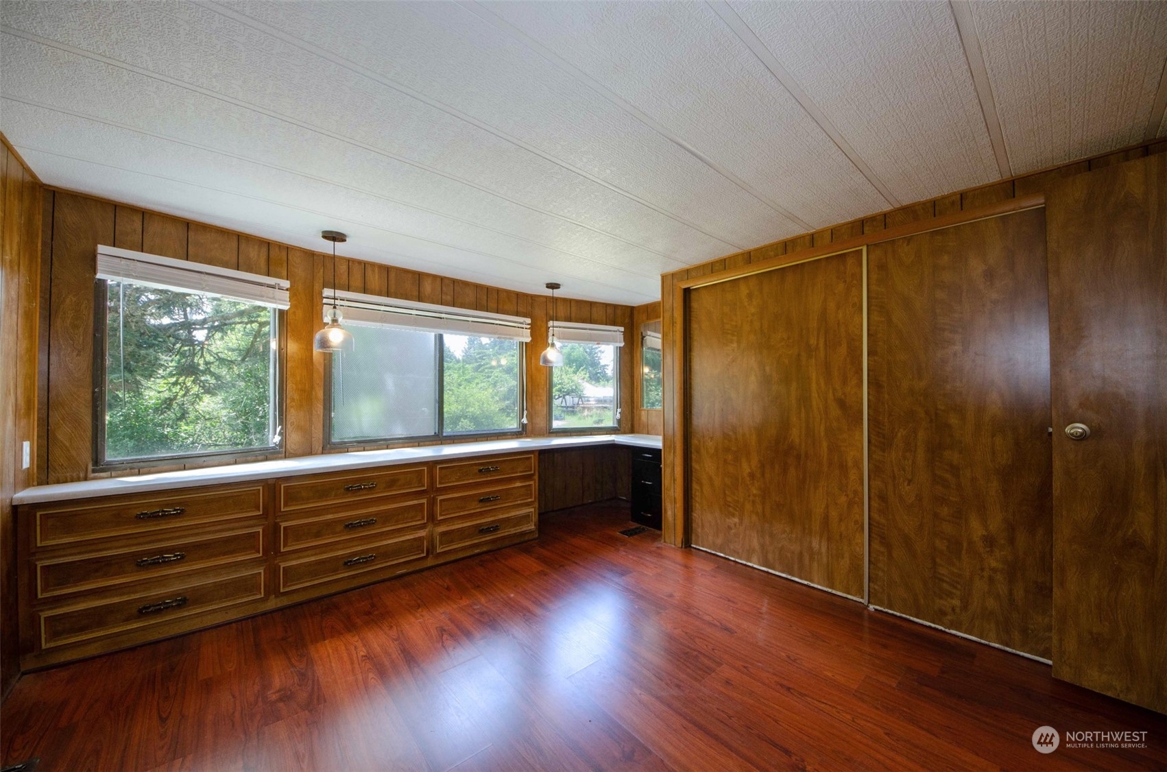 10319 184th Avenue Southwest Rochester, WA 98579 - Photo 8 of 14 a view of room with wooden floor and fan