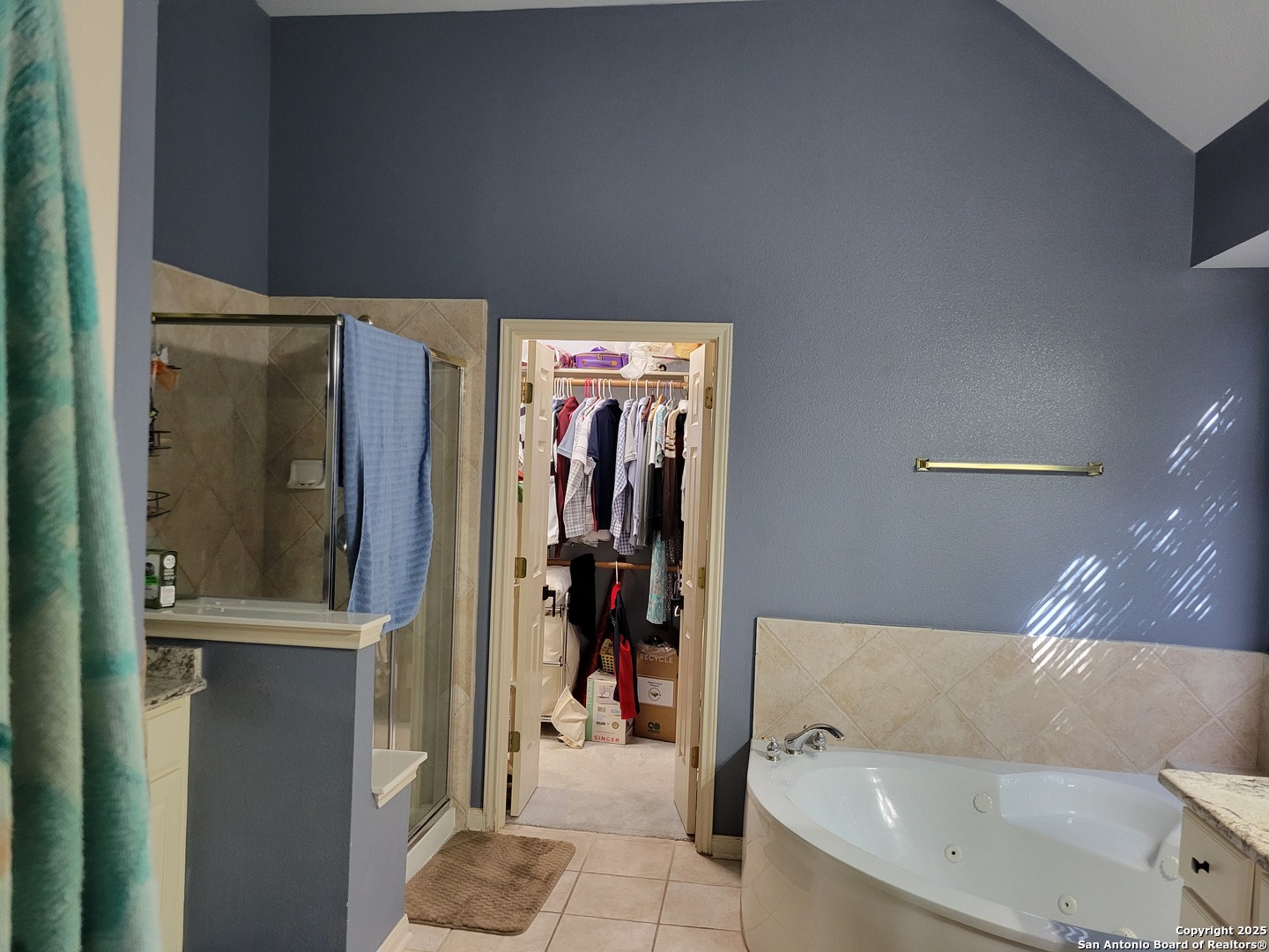 1722 Palmer San Antonio, TX 78260 - Photo 33 of 35 a bathroom with a bathtub and a shower