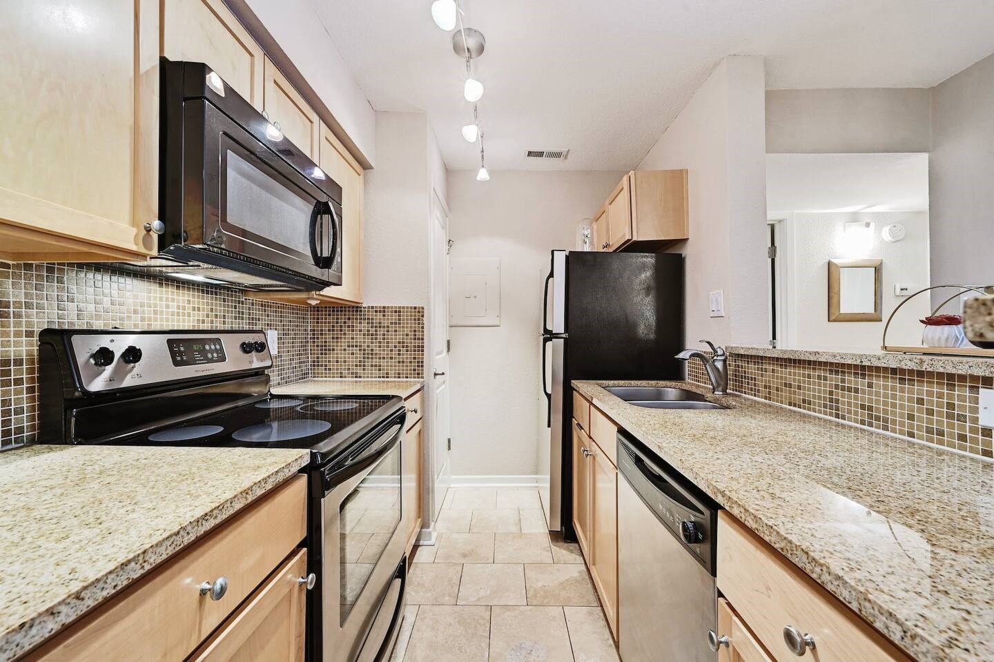 3204 Menchaca Road, Unit 416 Austin, TX 78704 - Photo 7 of 17