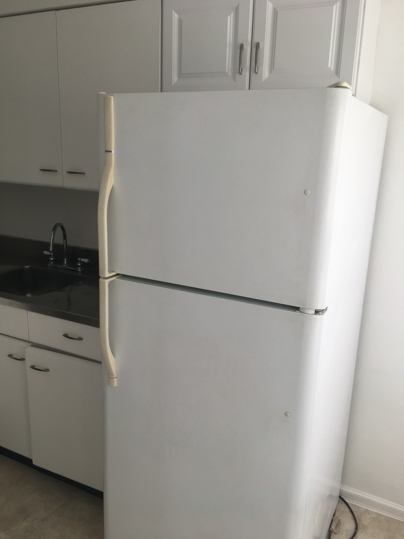 6118 North Sheridan Road, Unit 210 Chicago, IL 60660 - Photo 3 of 10