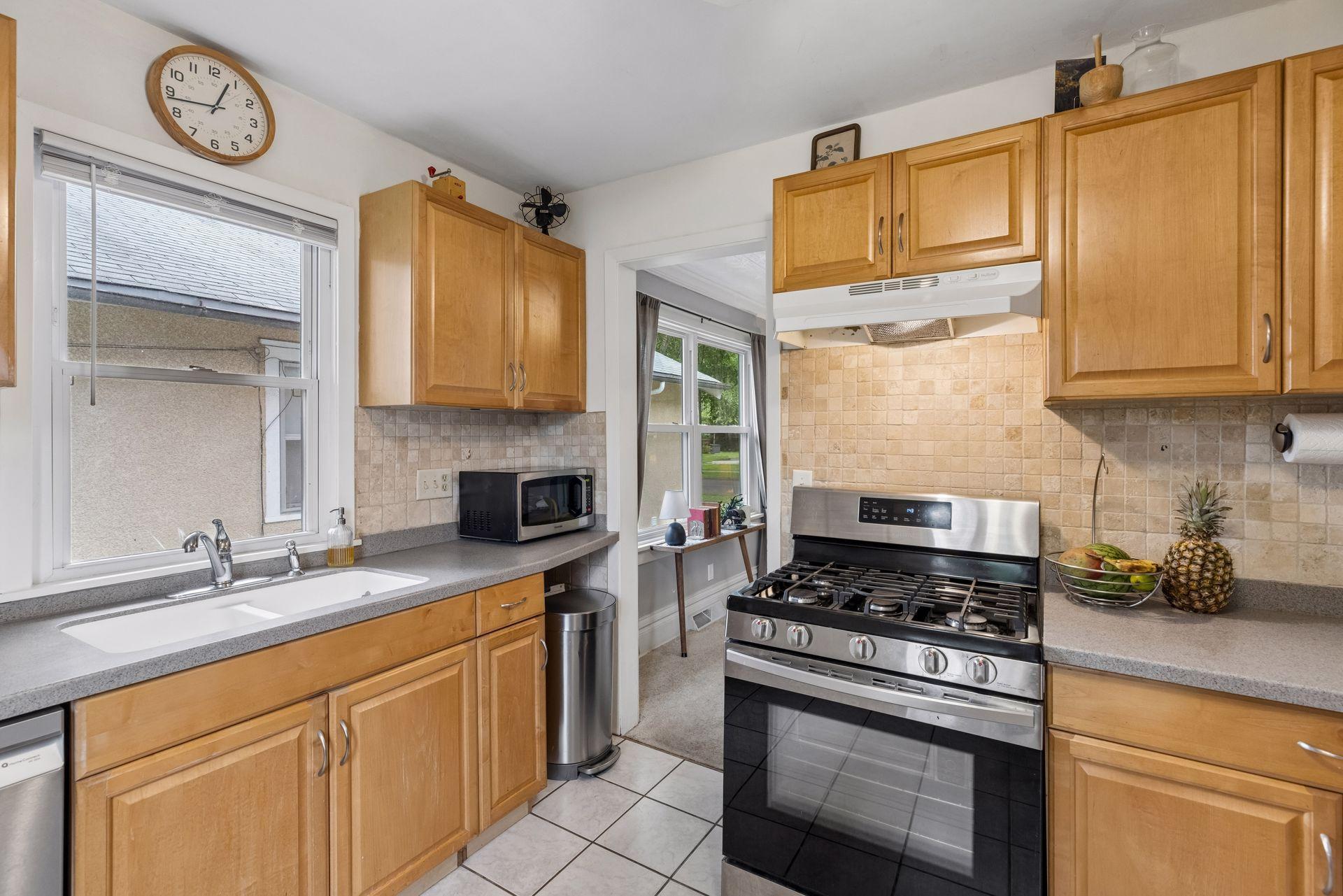1459 Pascal Street St. Paul, MN 55108 - Photo 4 of 73