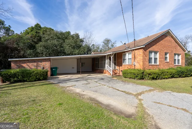 $139,000 | 311 Tennyson Street Northeast, Pelham, GA 31779