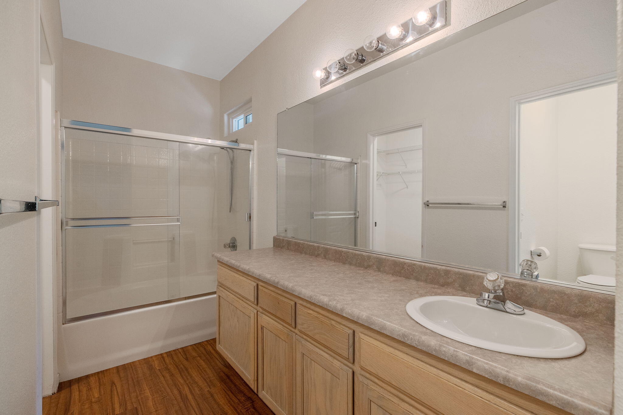 1932 Riesling Street Tulare, CA 93274 - Photo 25 of 34 25-web-or-mls-713A8989