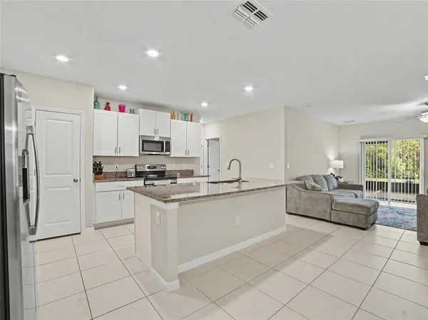 $395,000 | 509 Royal Empress Drive, Ruskin, FL 33570