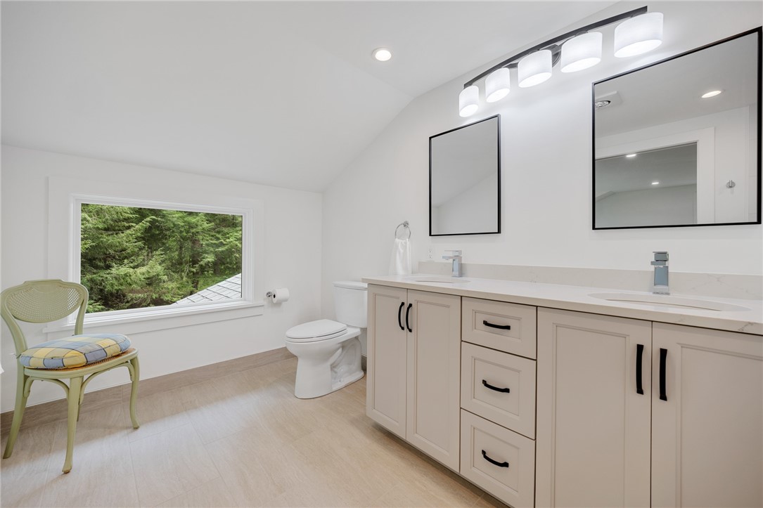 157 Crescent Hill Road Perinton, NY 14534 - Photo 30 of 47 2ND FLOOR PRIMARY SUITE BATH WITH DOUBLE SINK VANI