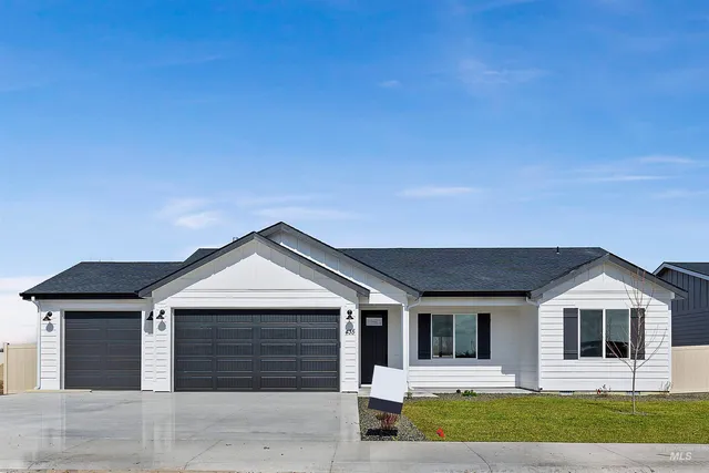 $485,000 | 607 Fallen Leaf Avenue, New Plymouth, ID 83655