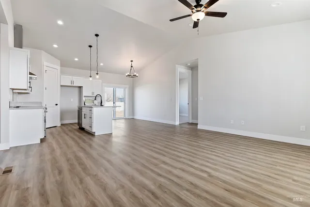 $485,000 | 607 Fallen Leaf Avenue, New Plymouth, ID 83655