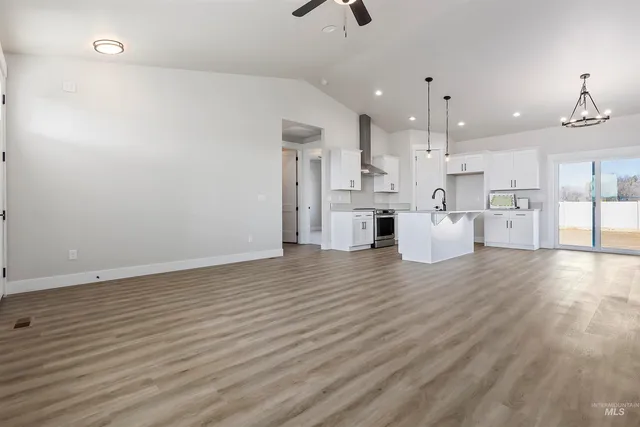 $485,000 | 607 Fallen Leaf Avenue, New Plymouth, ID 83655