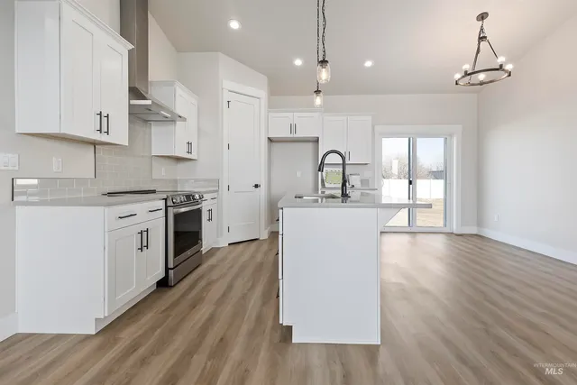 $485,000 | 607 Fallen Leaf Avenue, New Plymouth, ID 83655