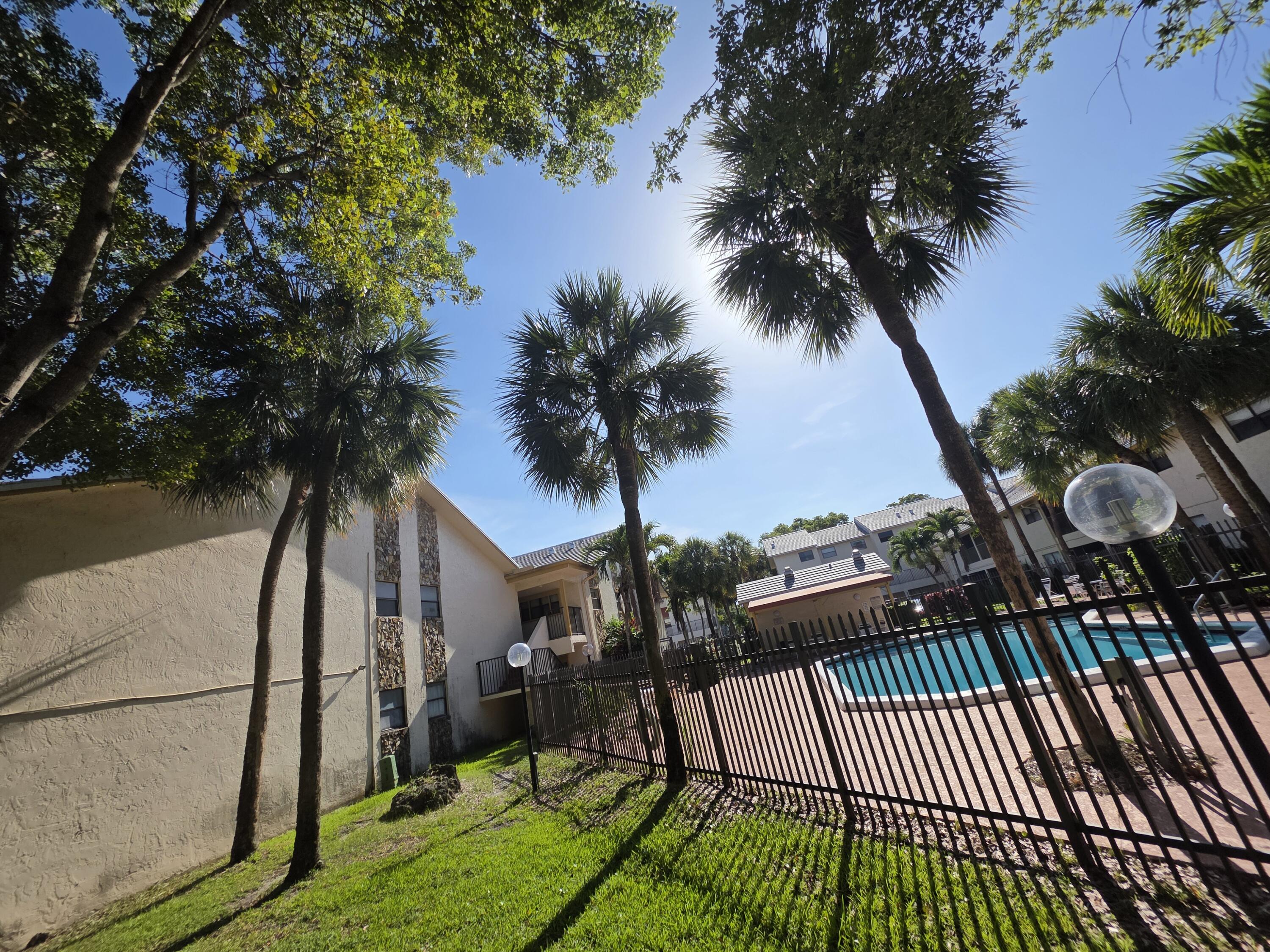 2977 Riverside Drive Coral Springs, FL 33065 - Photo 23 of 24 cs3