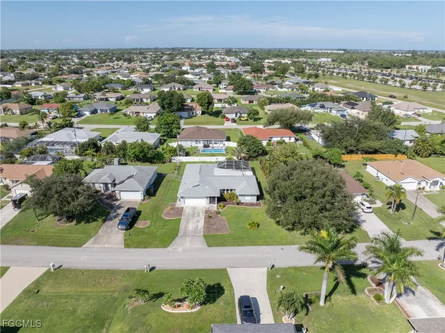 $2,250 | 132 Northeast 7th Avenue, Cape Coral, FL 33909